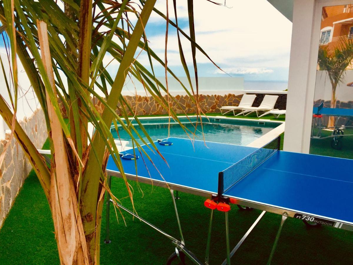 Luxury White Villa With Sea View, Heated Pool Costa Adeje  Buitenkant foto