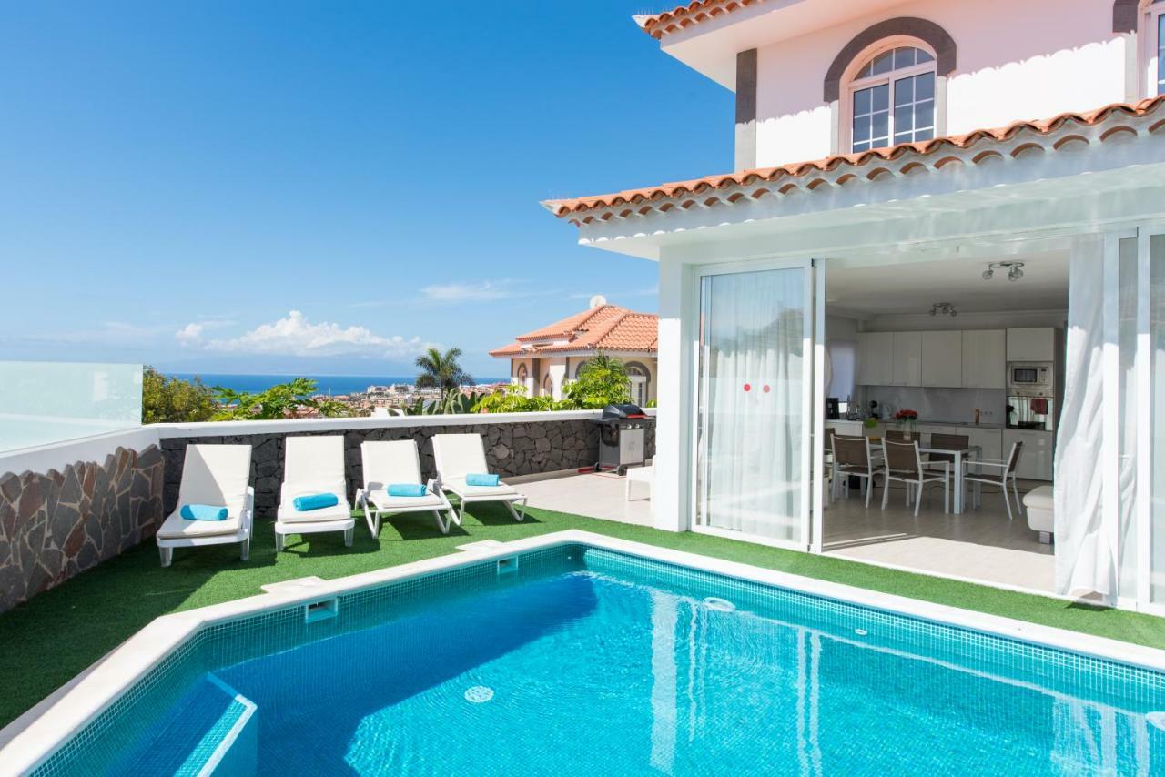 Luxury White Villa With Sea View, Heated Pool Costa Adeje  Buitenkant foto