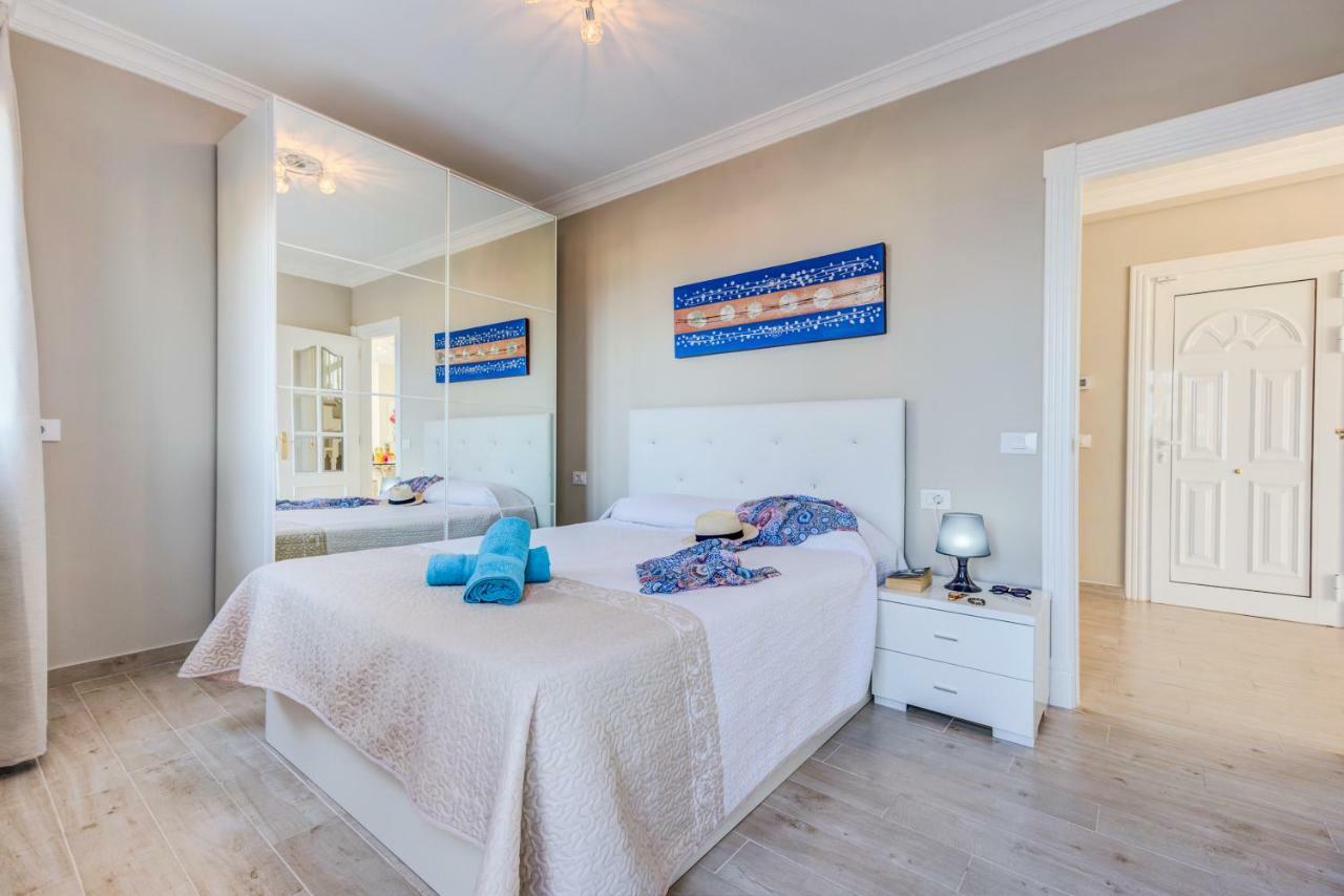 Luxury White Villa With Sea View, Heated Pool Costa Adeje  Buitenkant foto