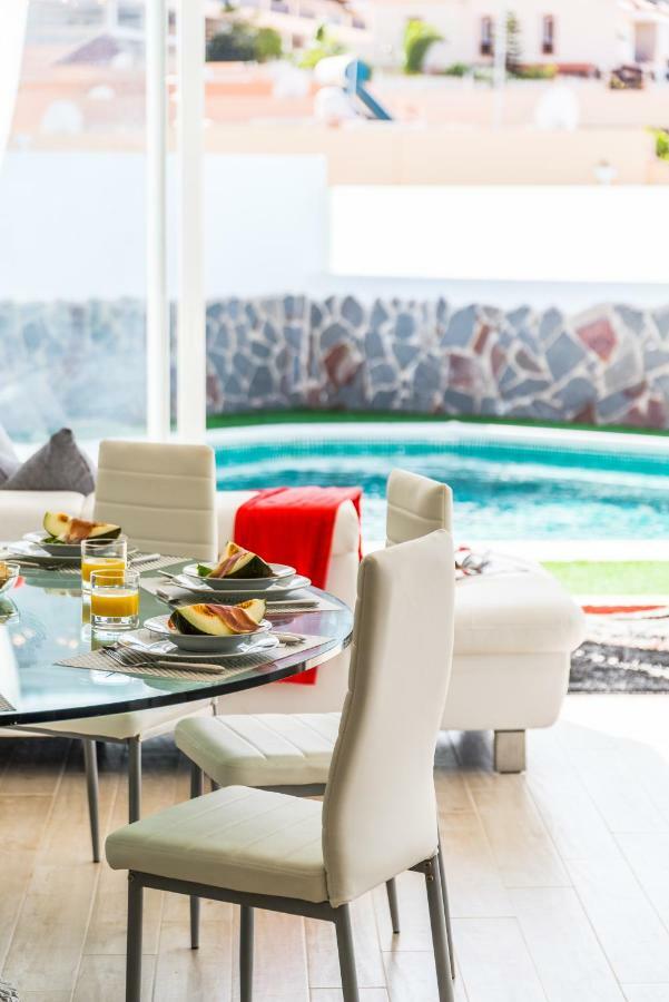 Luxury White Villa With Sea View, Heated Pool Costa Adeje  Buitenkant foto