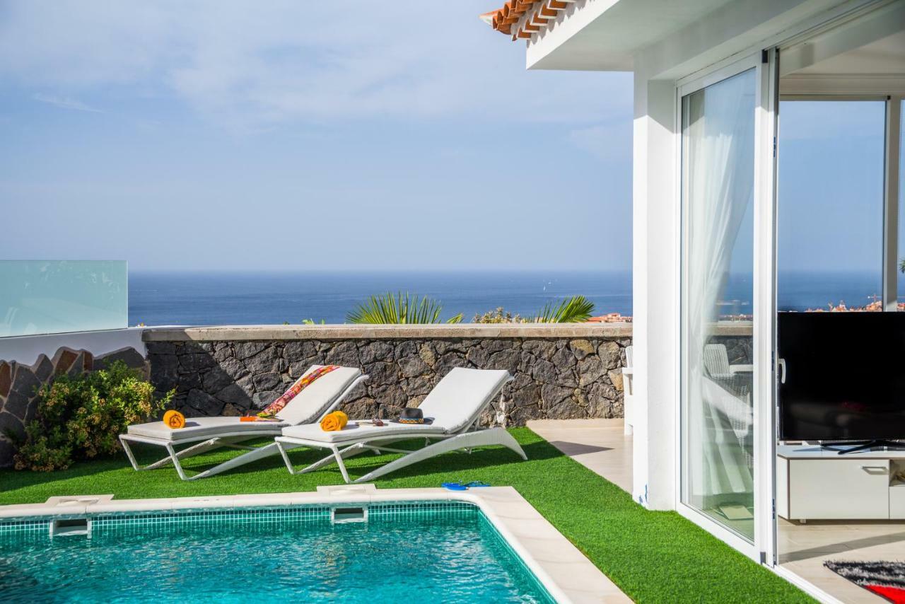 Luxury White Villa With Sea View, Heated Pool Costa Adeje  Buitenkant foto
